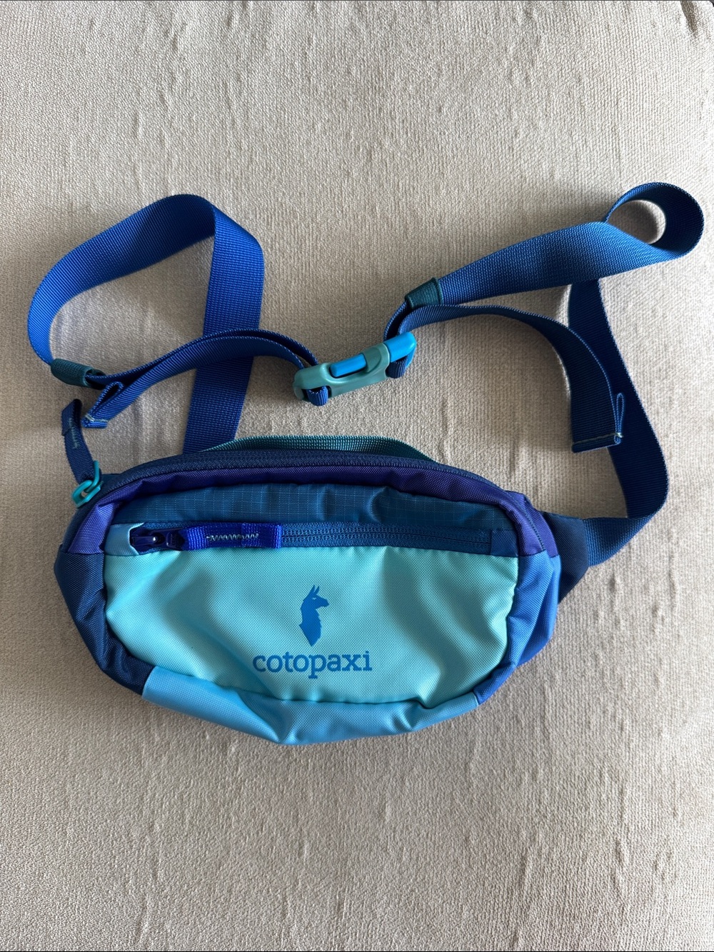 NWOT Cotopaxi Kapai Hip Pack, Cool Blues